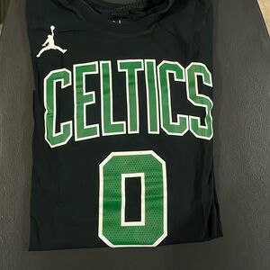 Boston Celtics tee